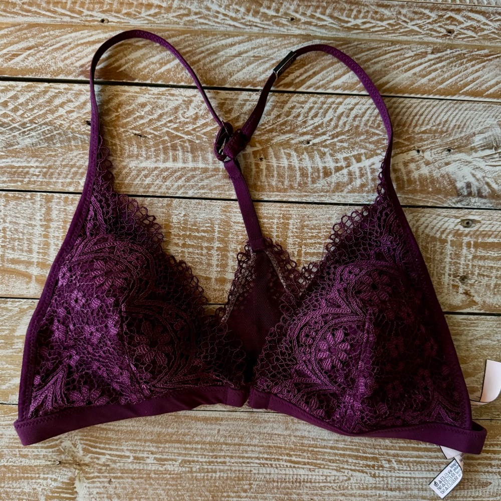 💟 Victoria’s Secret Large Bra & Medium Panty Set💟 NWT medium - Picture 7 of 11